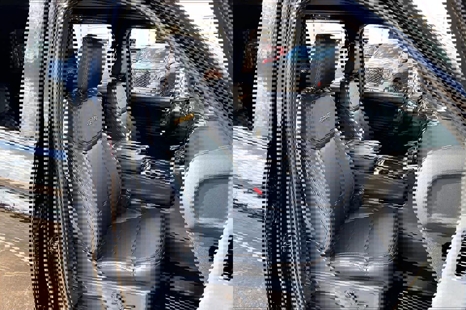 2025 Ford Expedition Tremor