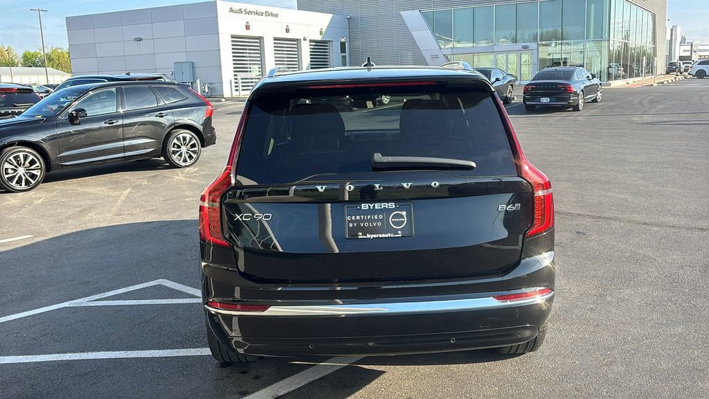 2025 Volvo Xc90 B6 Plus