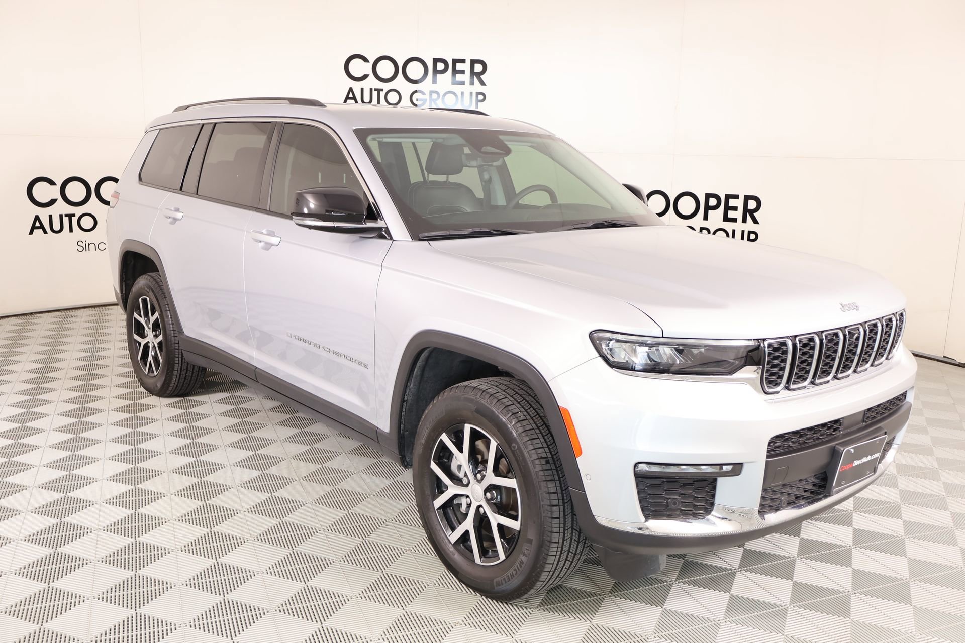 Used 2024 Jeep Grand Cherokee L Limited for Sale Near Me - Autotrader