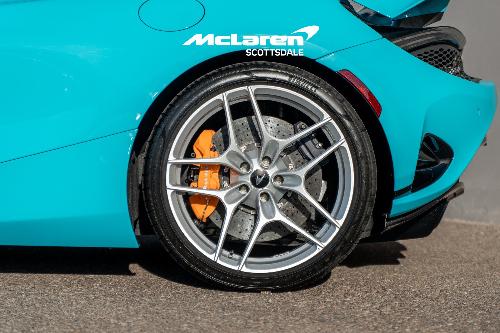 New 2026 McLaren 750S photo 29