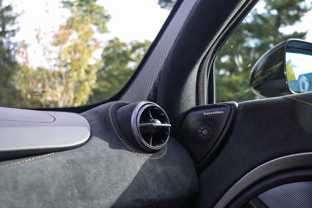 Used 2025 McLaren 750S photo 28