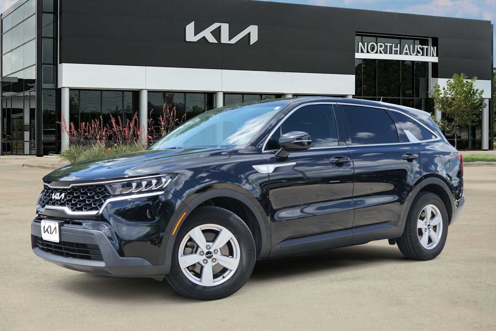 Certified 2022 Kia Sorento LX