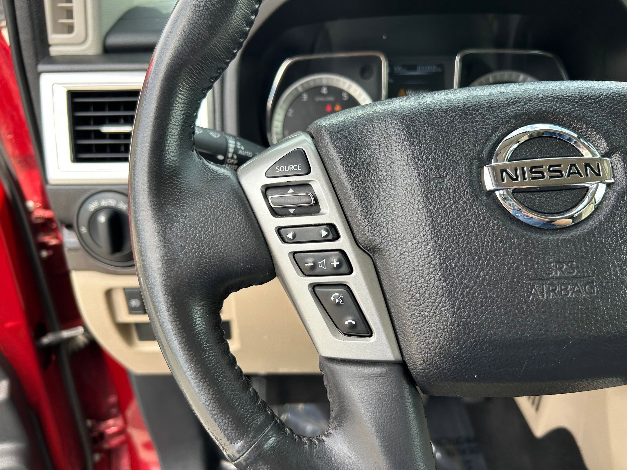 2017 Nissan Titan SV