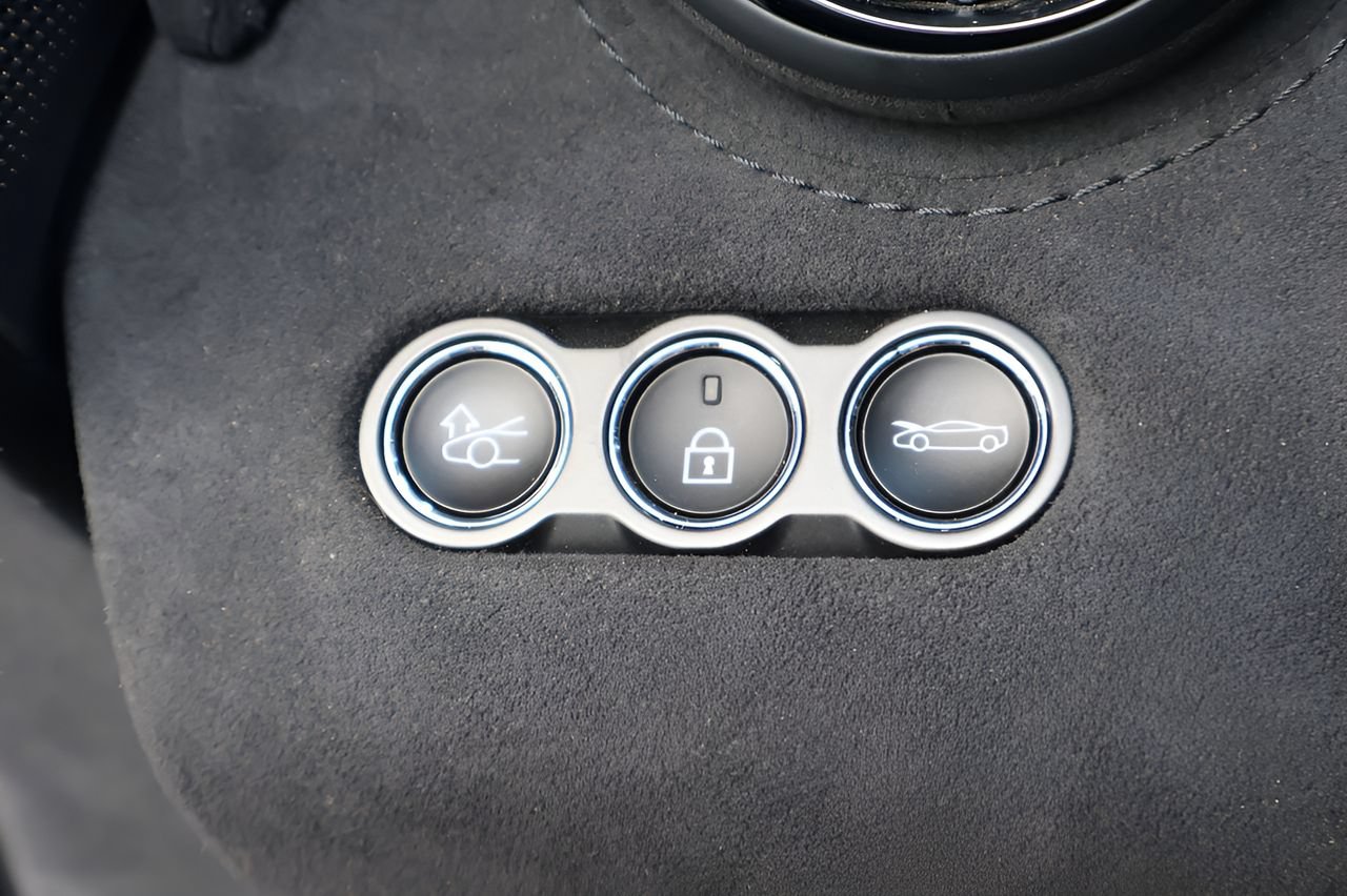 Used 2024 McLaren 750S Spider photo 14
