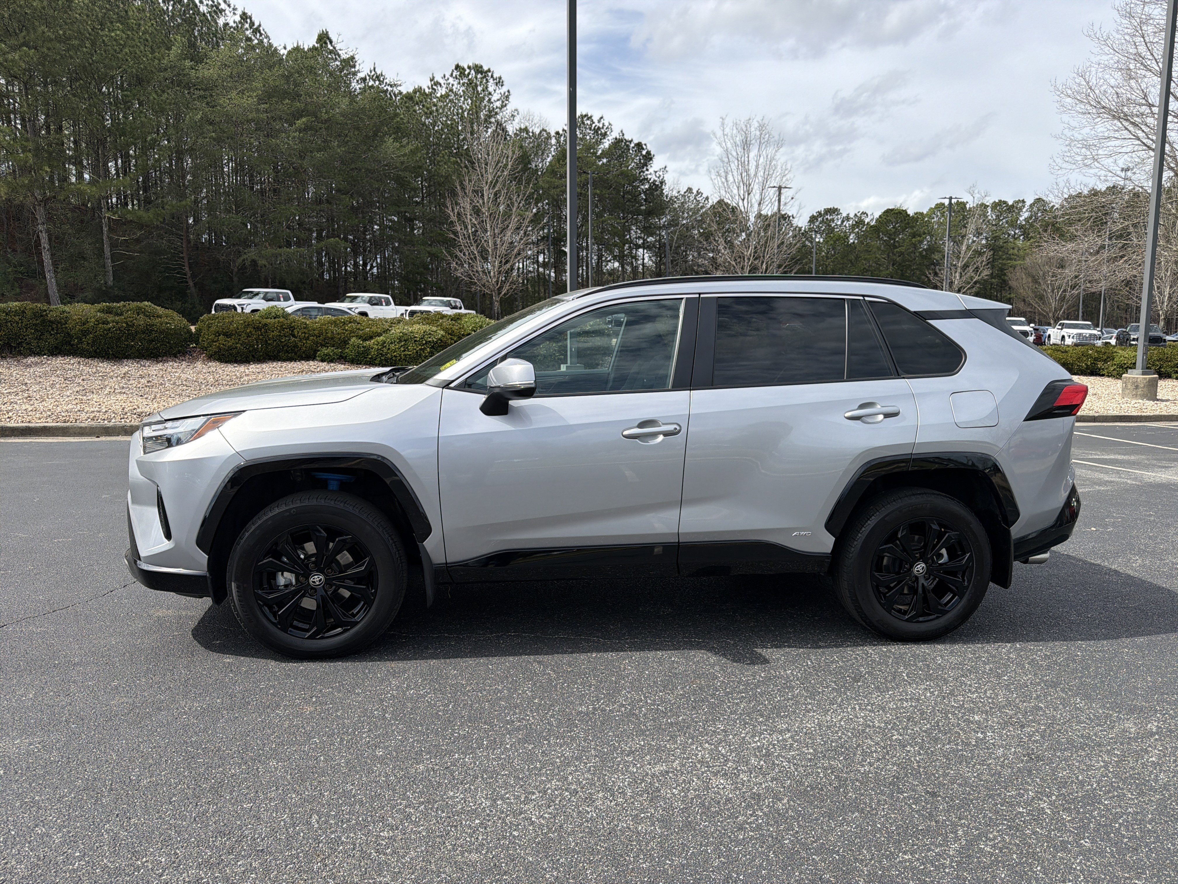 2024 Toyota Rav4 SE