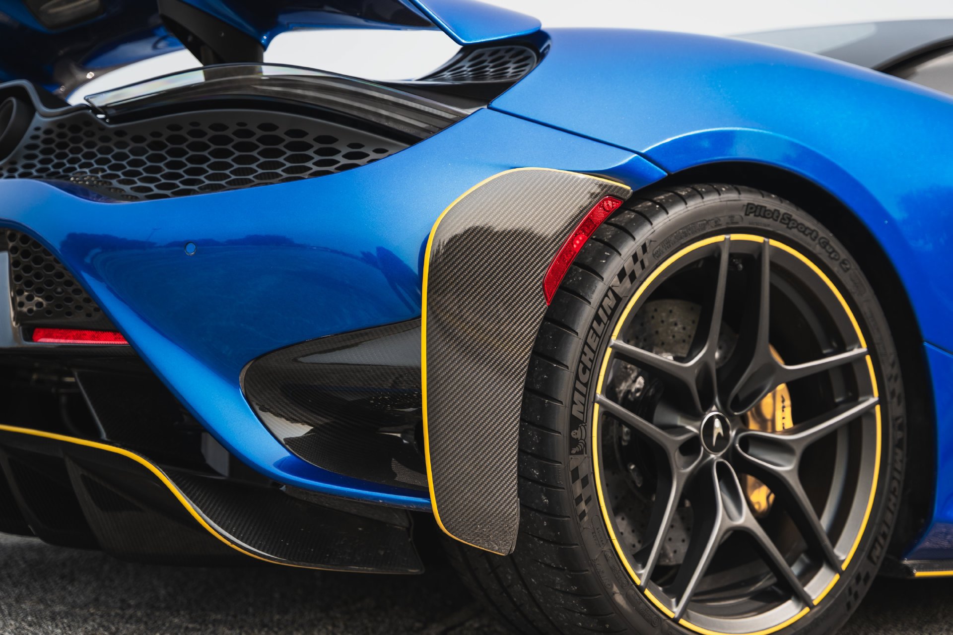 Used 2022 McLaren 765LT photo 22