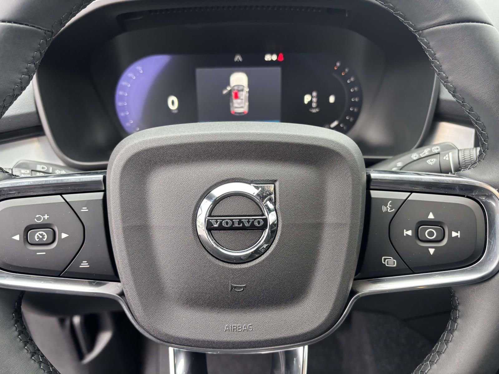 2026 Volvo Xc40 B5 Ultra