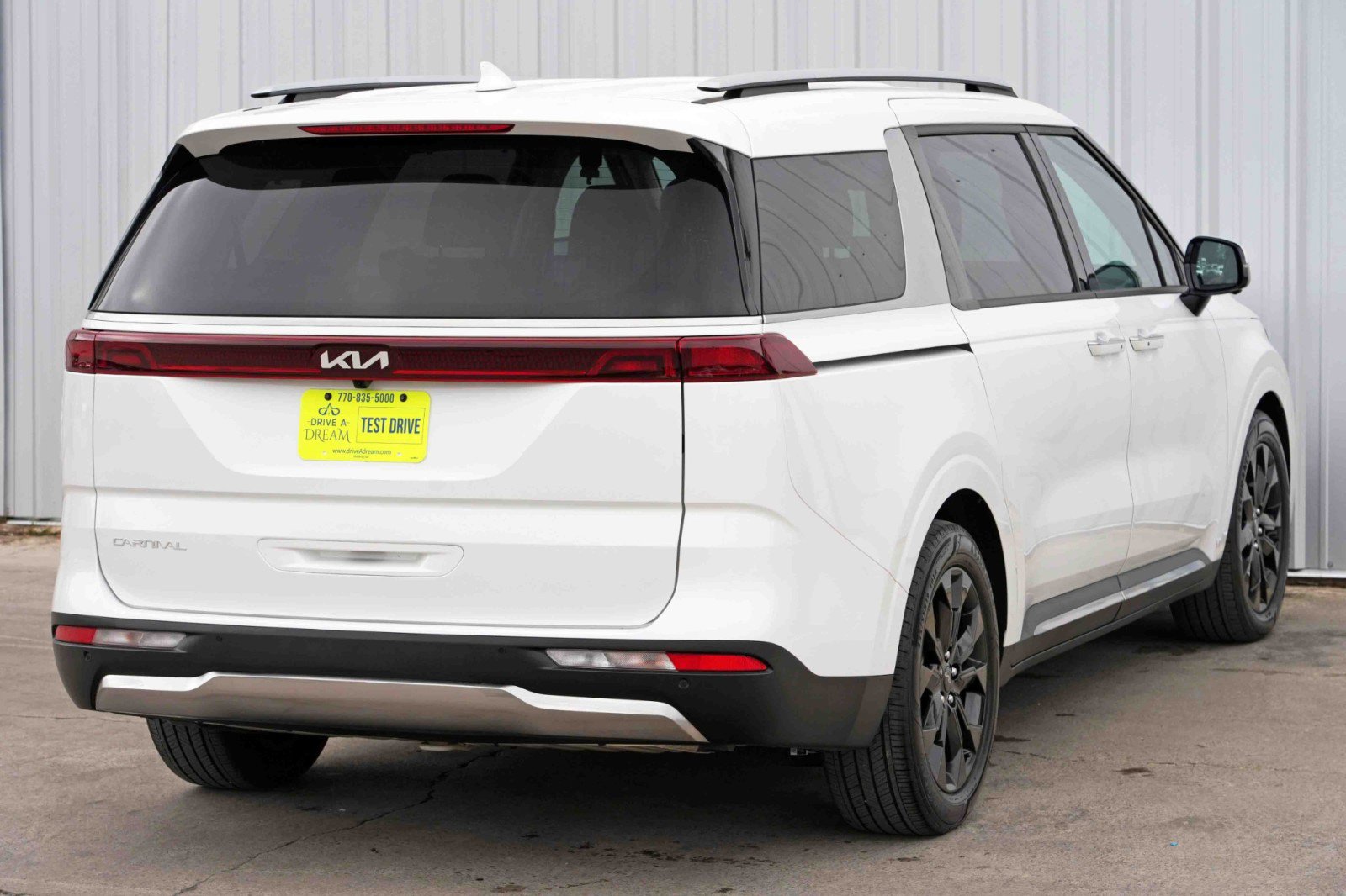 2024 Kia Carnival SX