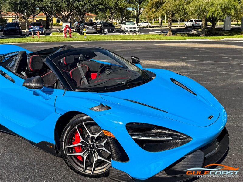 Used 2022 McLaren 765LT photo 76