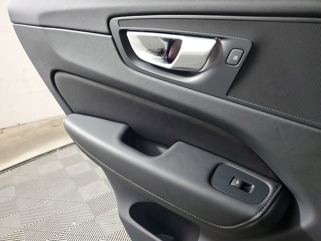 2024 Volvo Xc60 B5 Plus