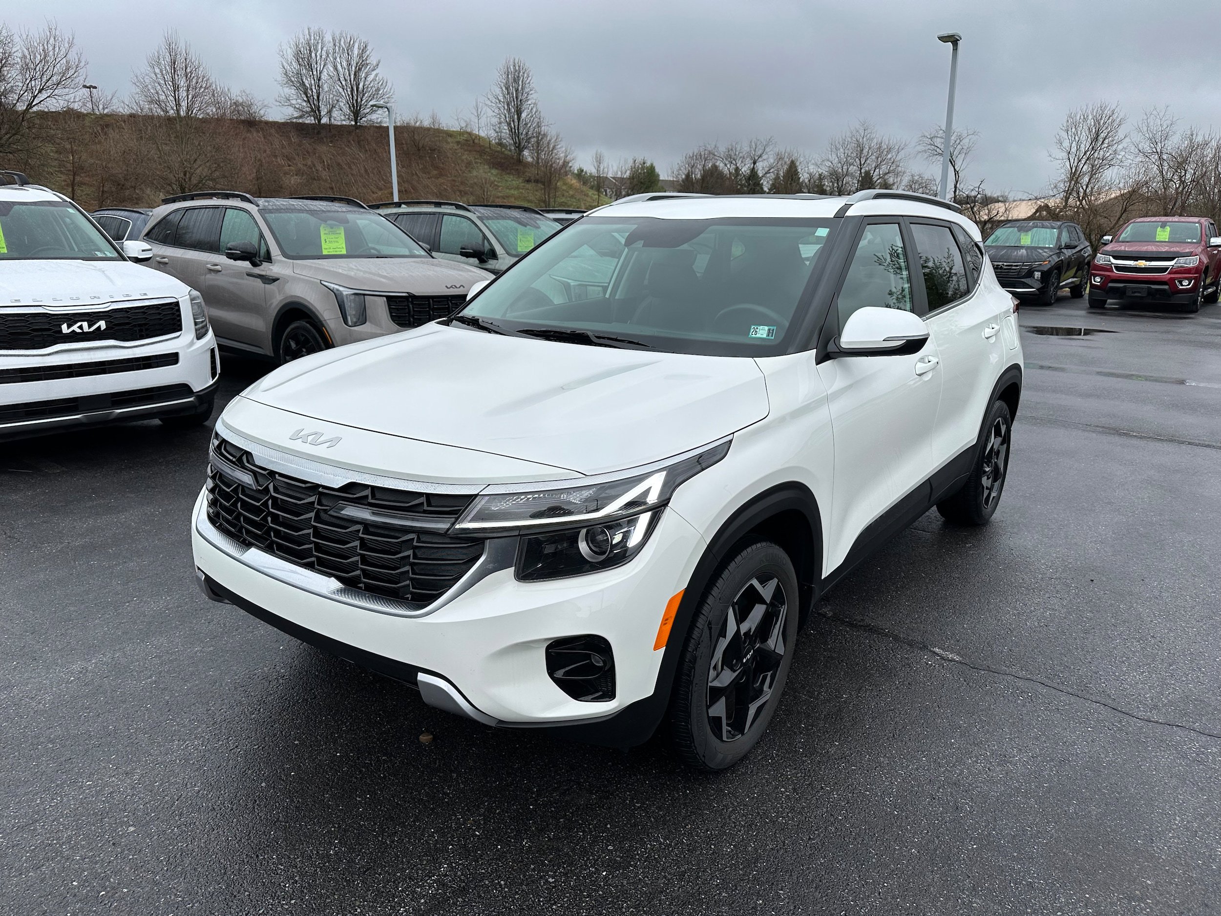 Used 2024 Kia Seltos EX