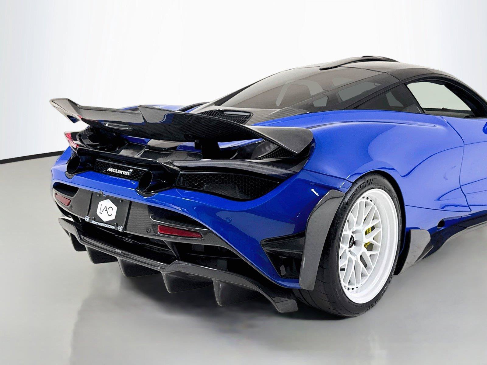 Used 2021 McLaren 720S Performance photo 34