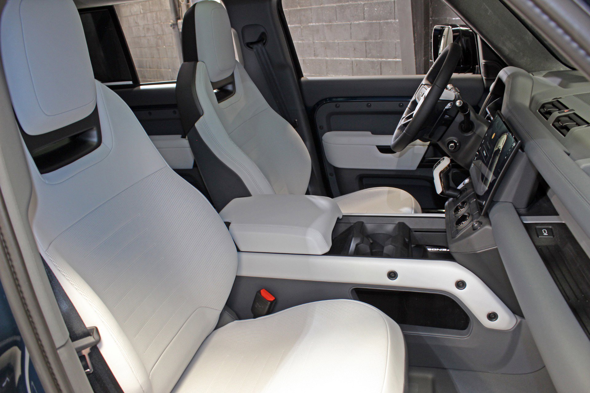 2026 Land Rover Defender 110