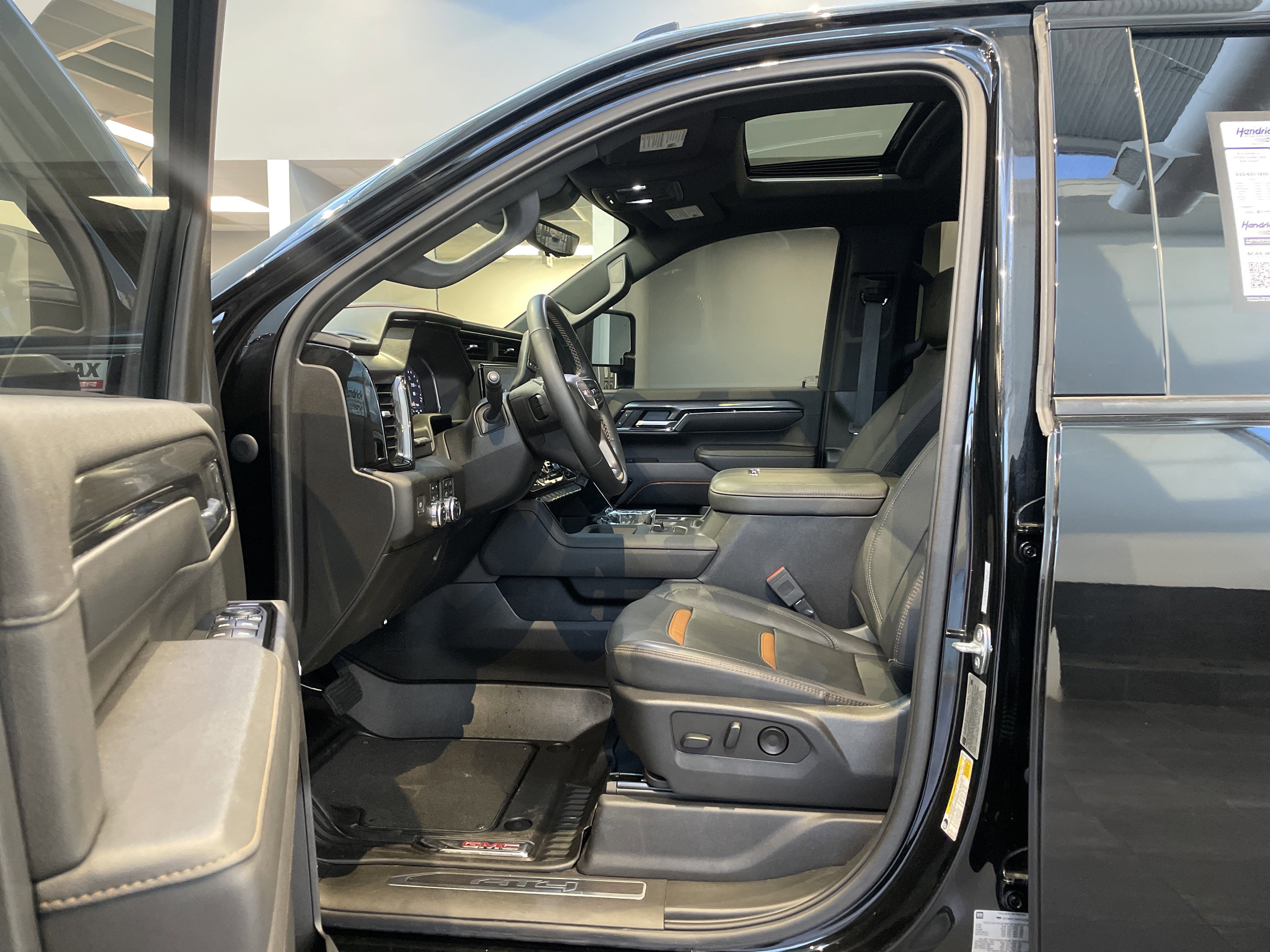 2024 GMC Sierra 2500 AT4