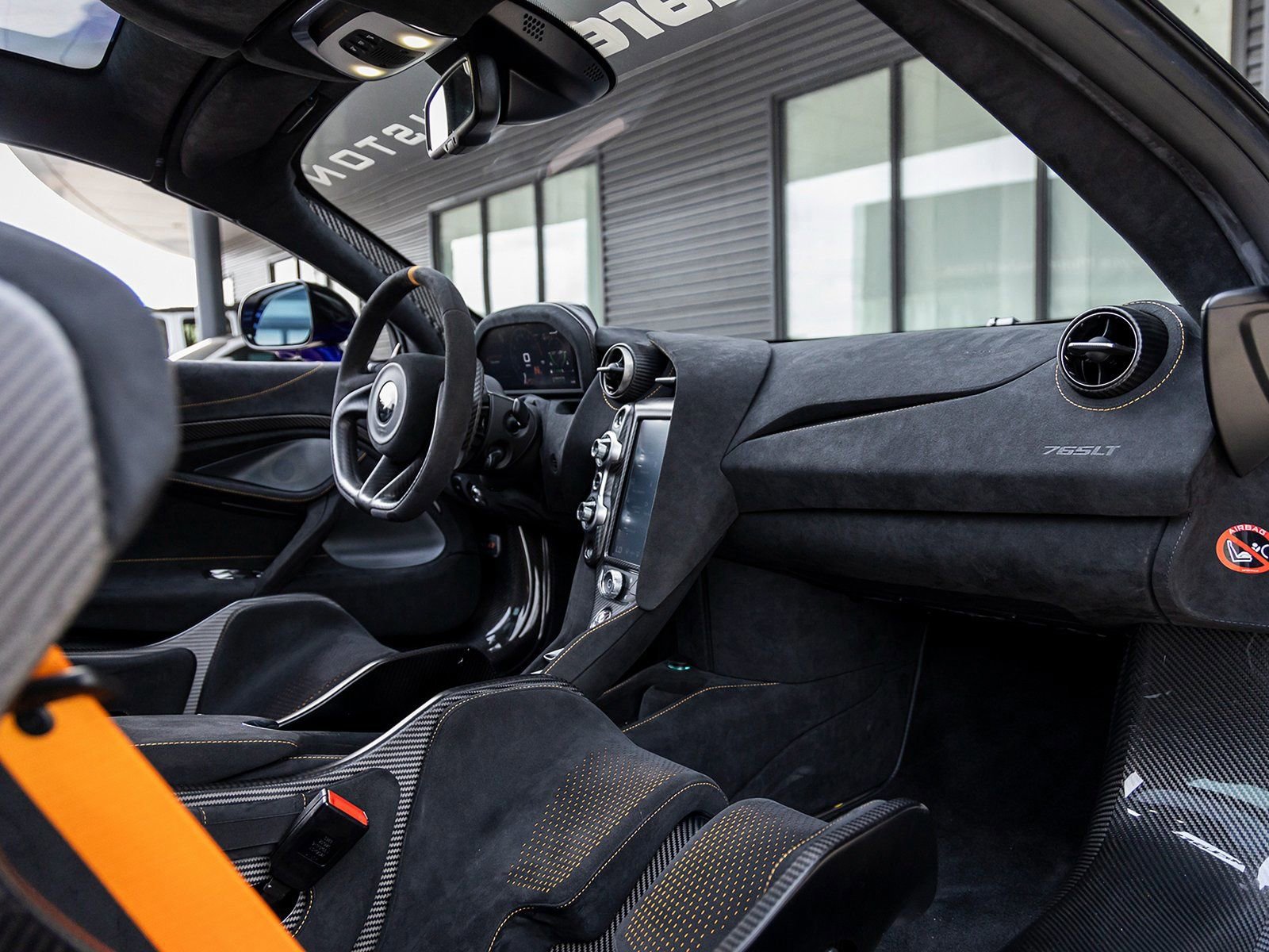 Used 2022 McLaren 765LT photo 41