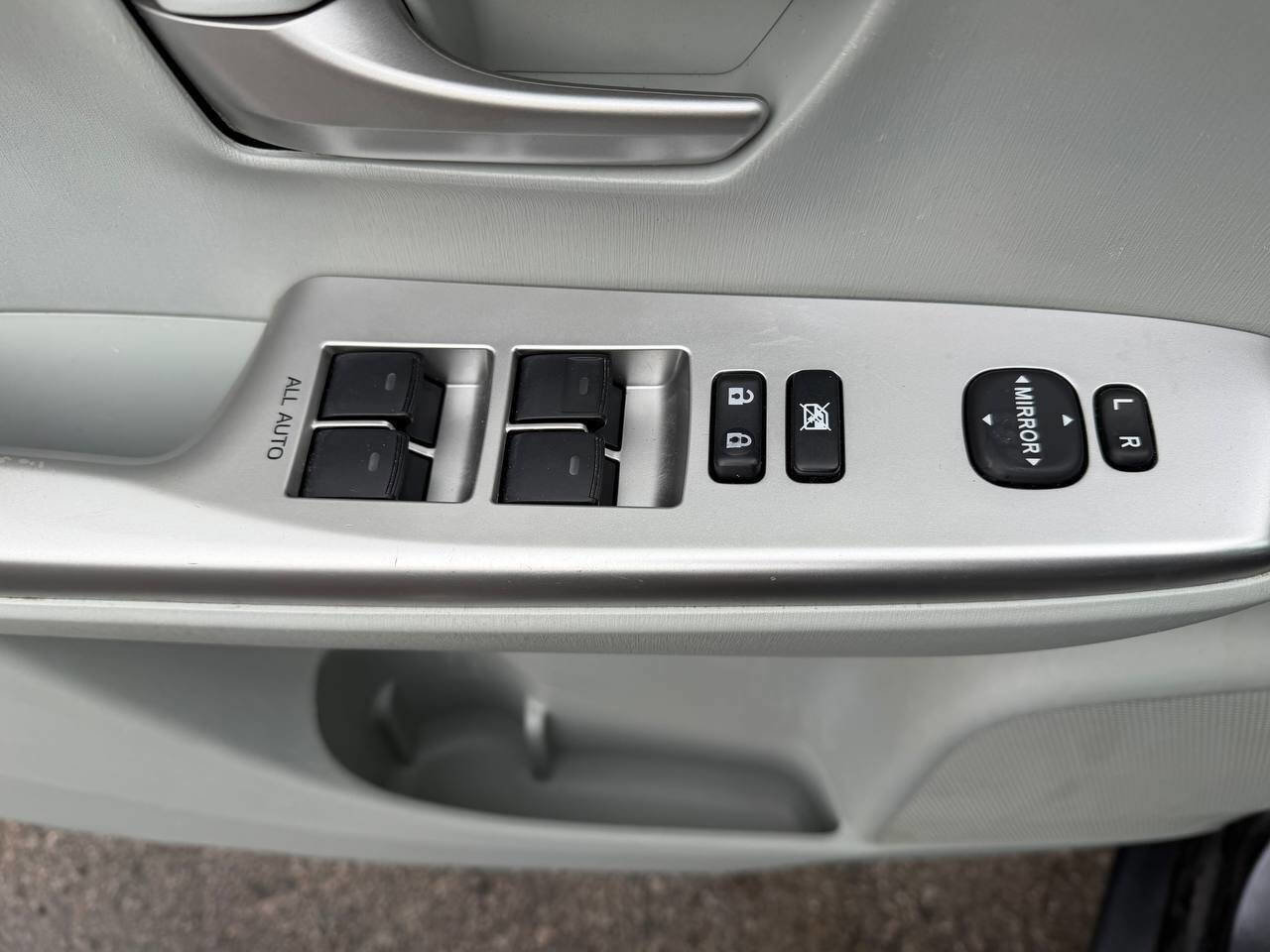 2013 Toyota Prius V Five