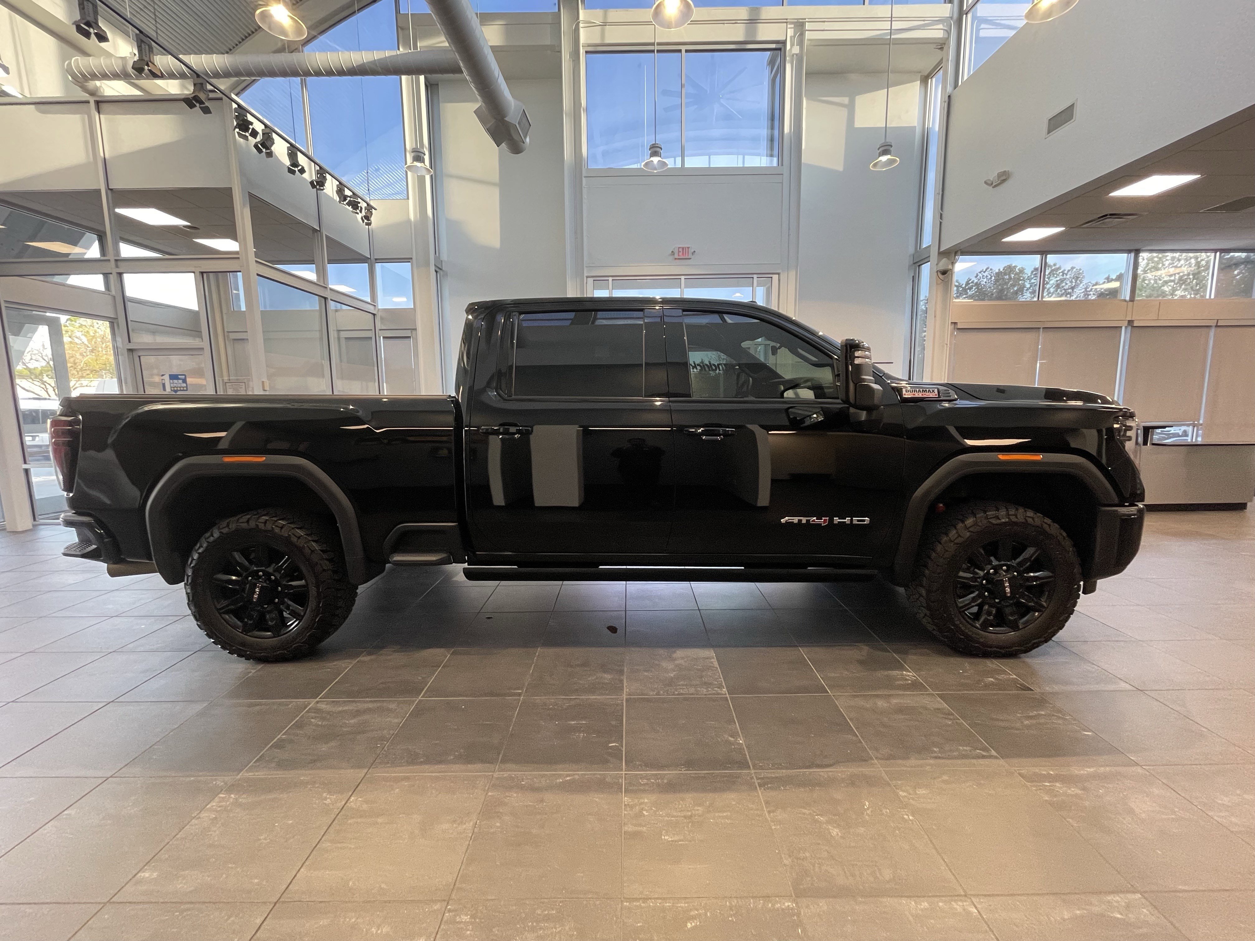 2024 GMC Sierra 2500 AT4