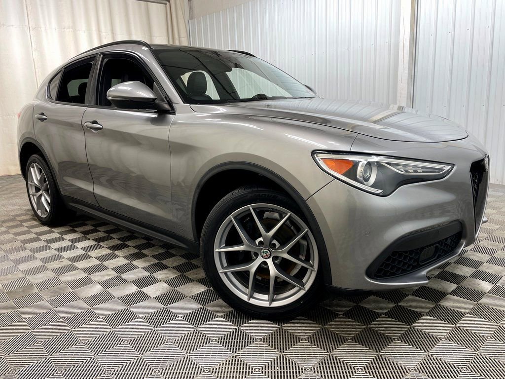 2018 Alfa Romeo Stelvio Ti Sport