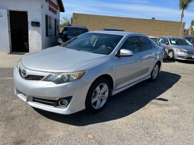 2014 Toyota Camry SE