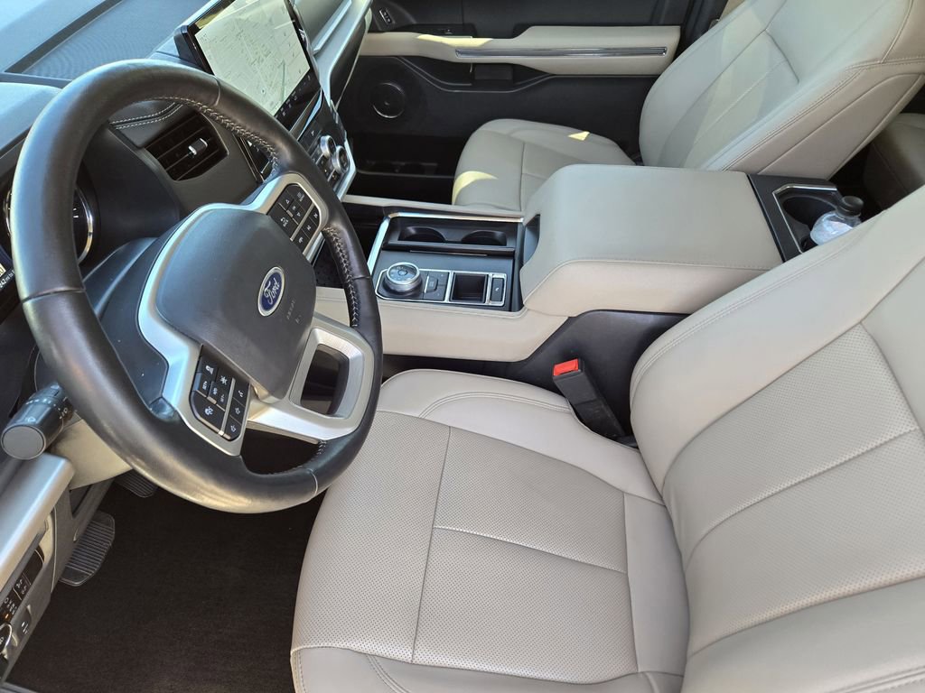 2024 Ford Expedition XLT