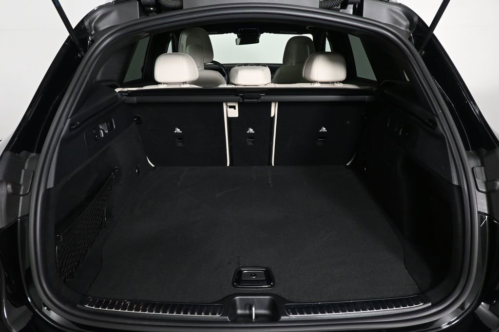 2026 Mercedes-Benz GLC 300