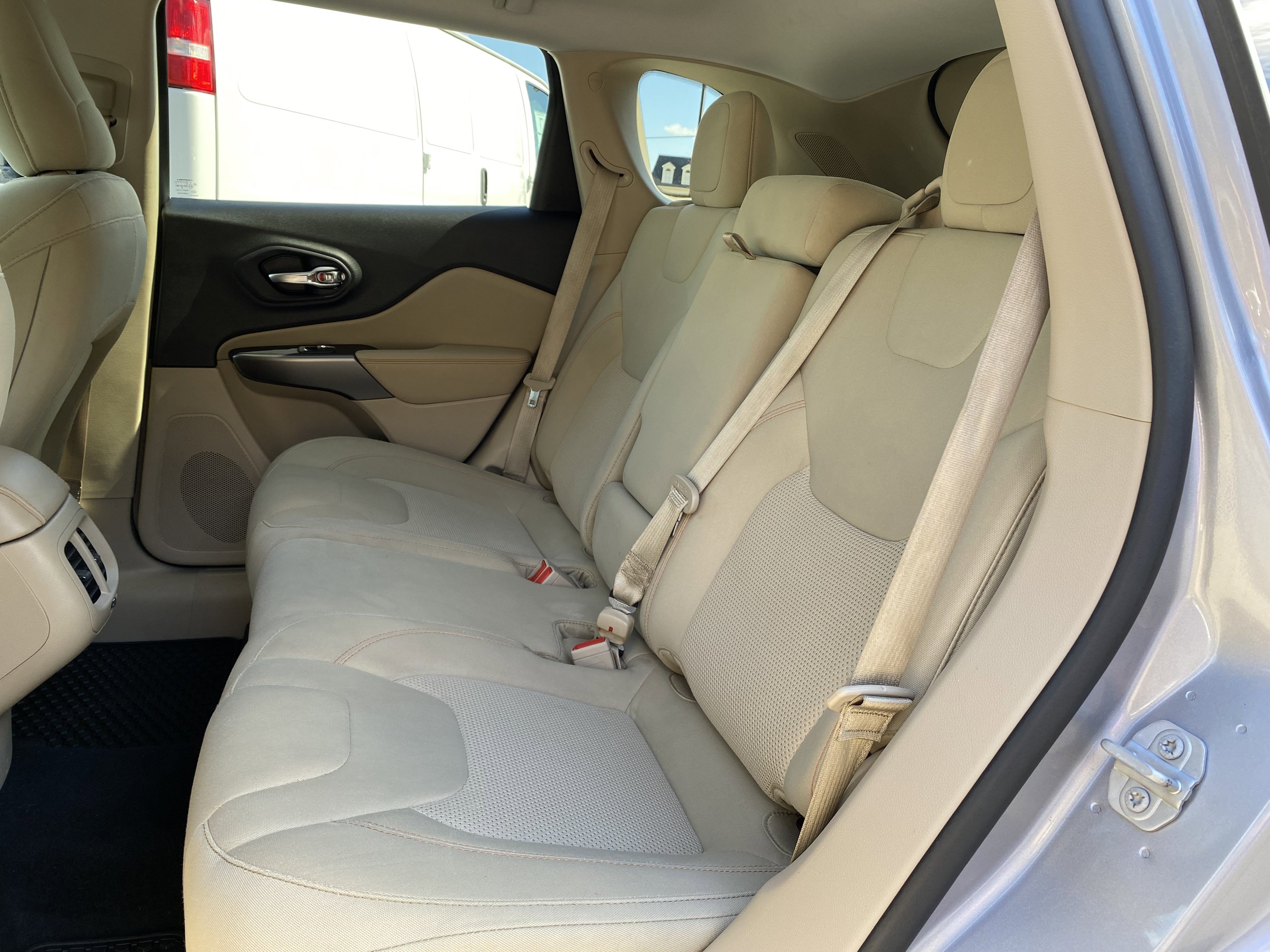 2020 Jeep Cherokee Latitude