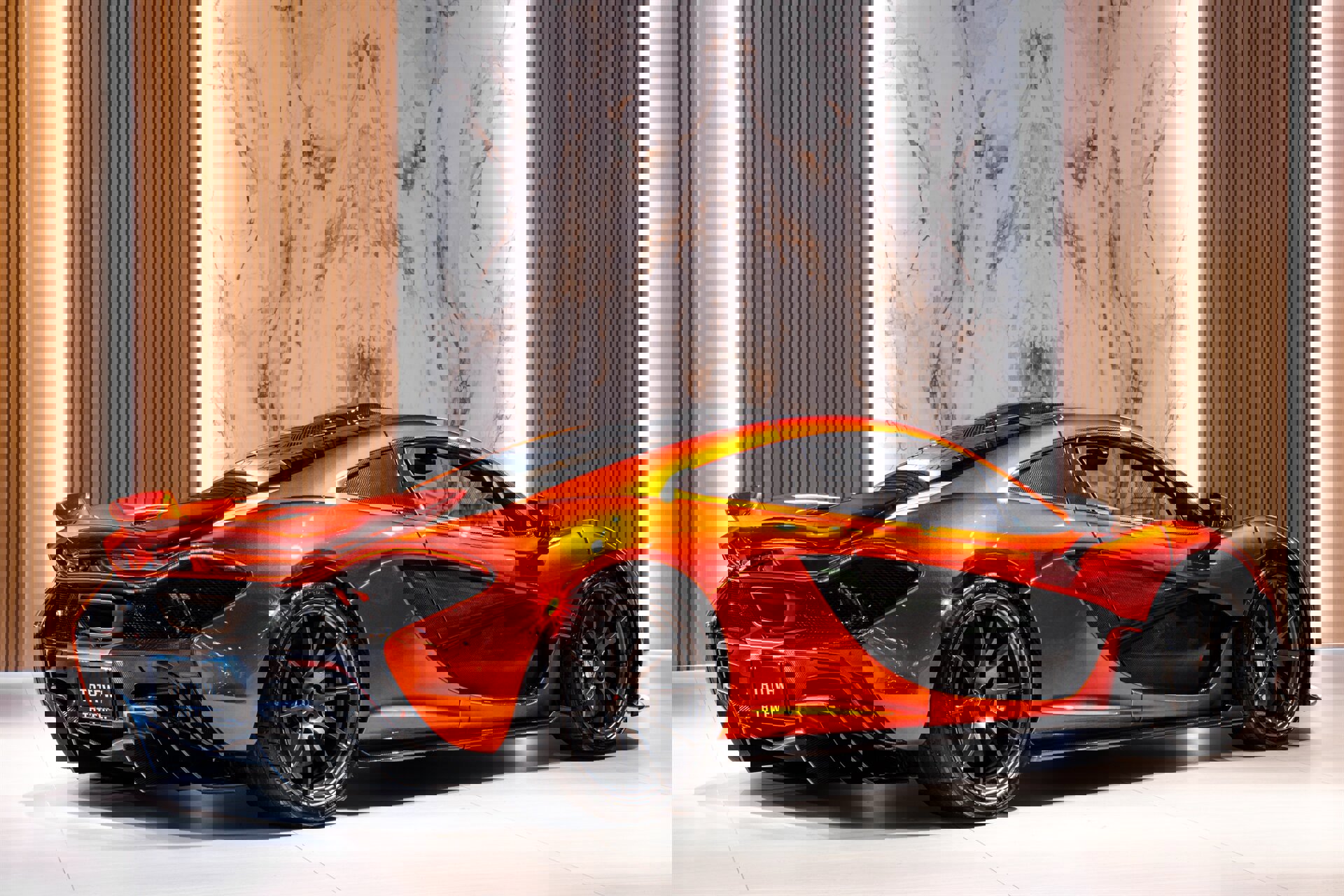 Used 2014 McLaren P1 photo 7