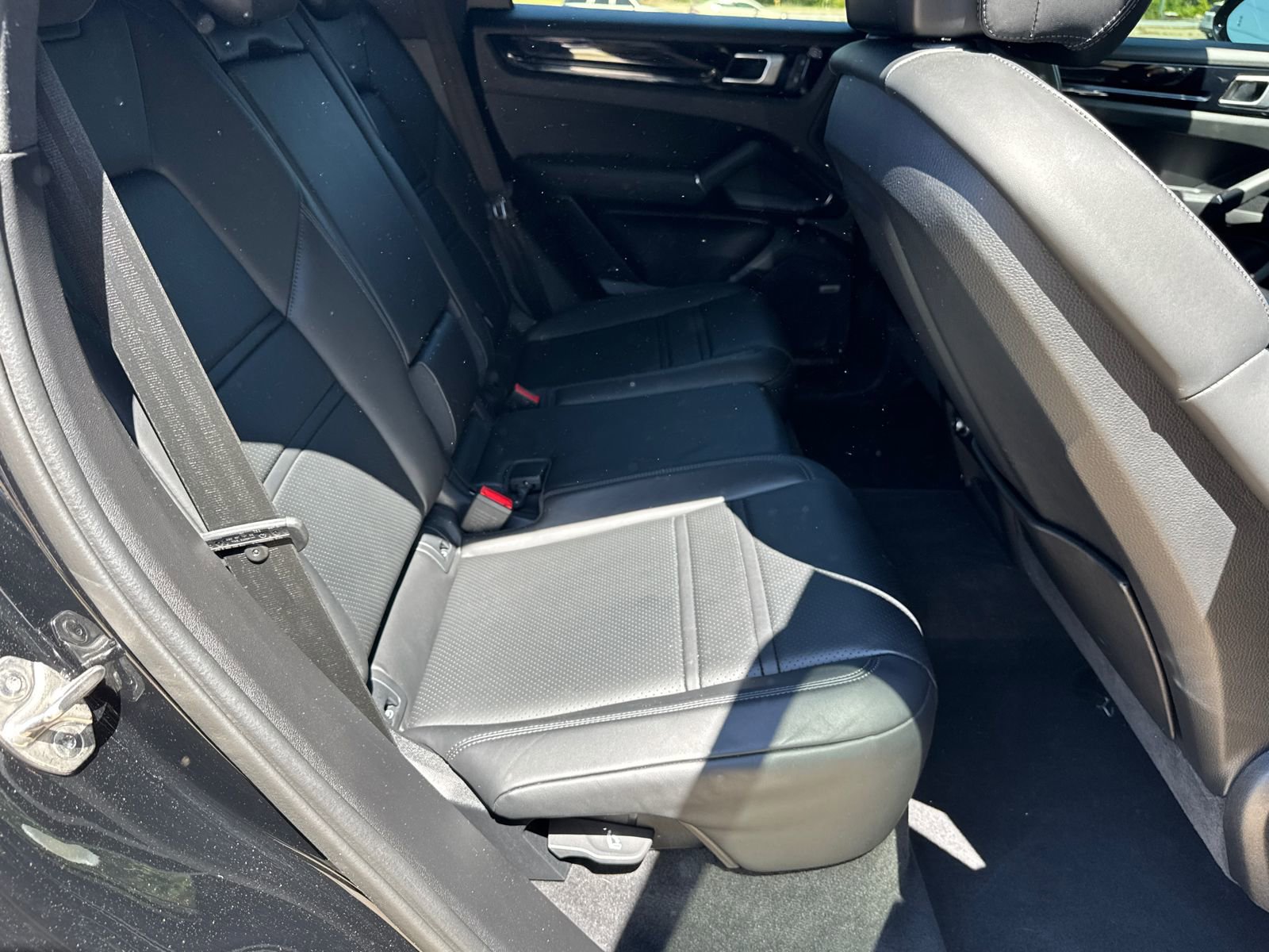 2022 Porsche Cayenne S