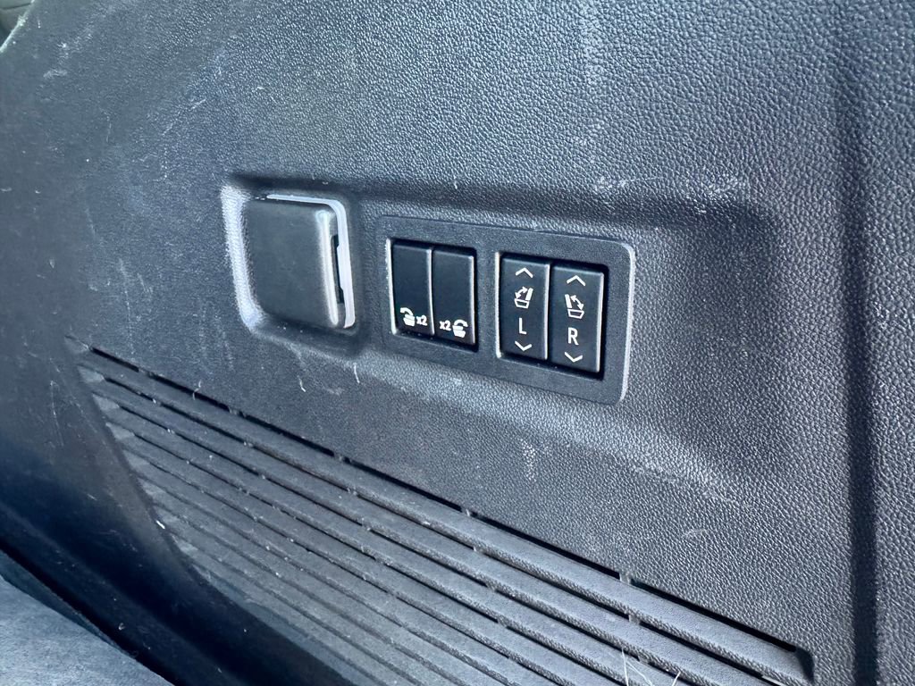 2022 Chevrolet Suburban High Country