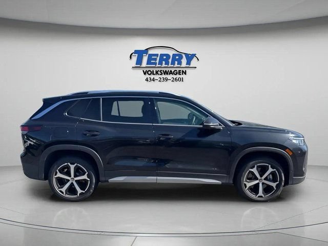 Certified 2025 Volkswagen Tiguan SE