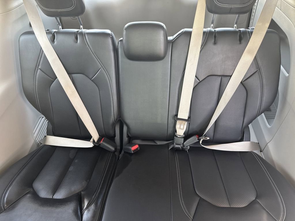 2024 Chrysler Pacifica Touring-L