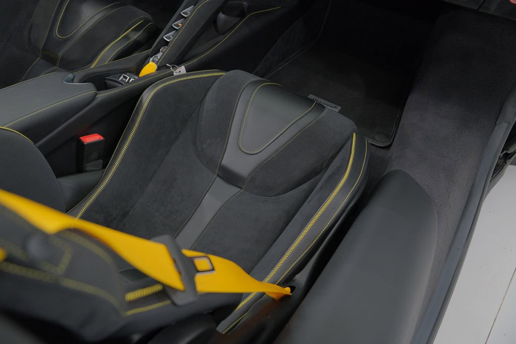 Used 2023 McLaren 720S Luxury photo 38