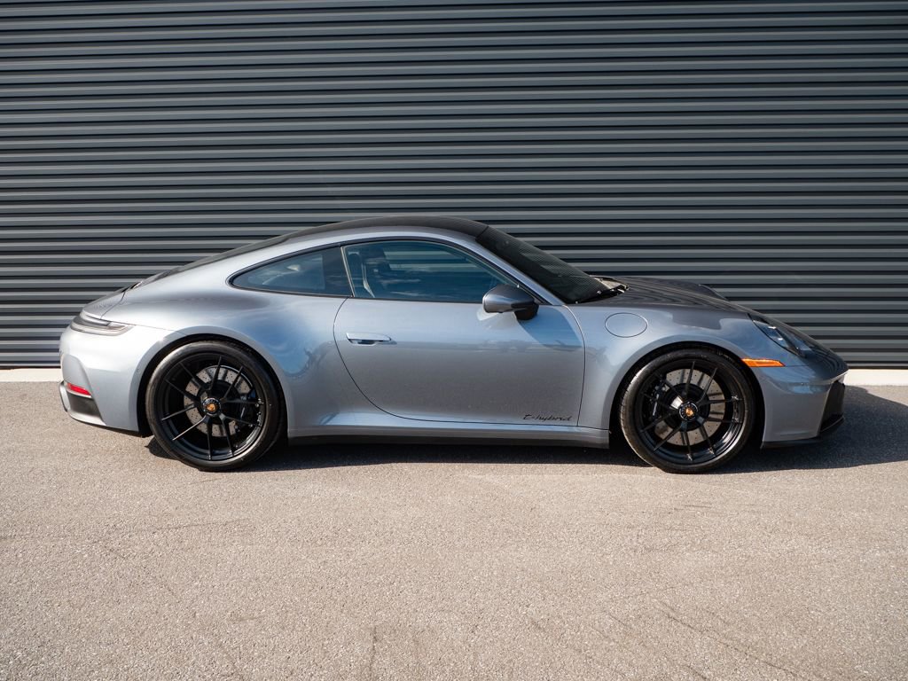 2026 Porsche 911 Carrera GTS