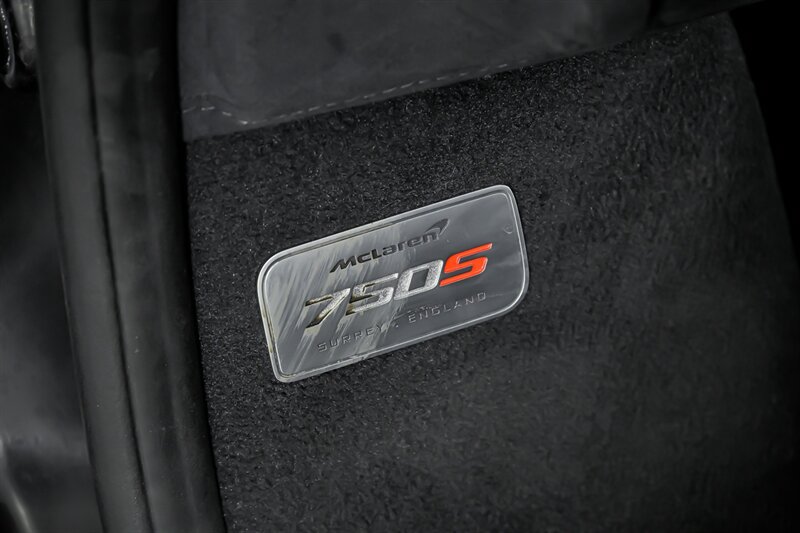 Used 2025 McLaren 750S Spider photo 20