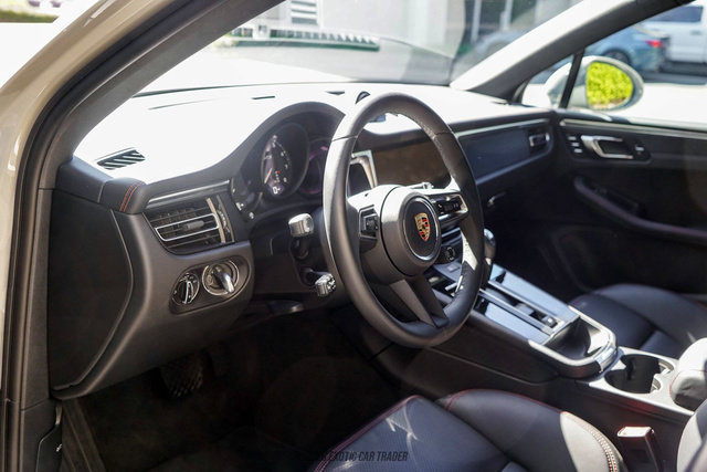 2025 Porsche Macan GTS