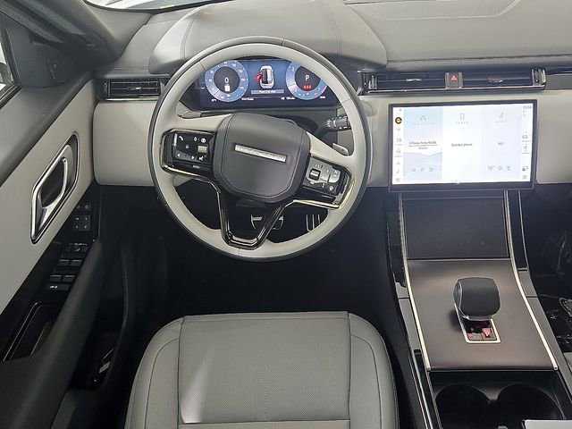 2026 Land Rover Range Rover Velar Dynamic SE