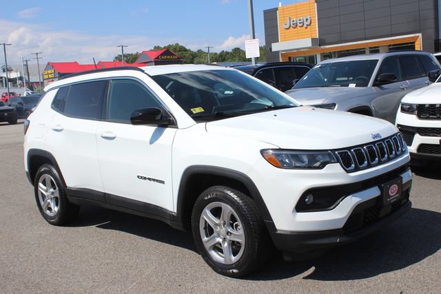 Used 2024 Jeep Compass Latitude