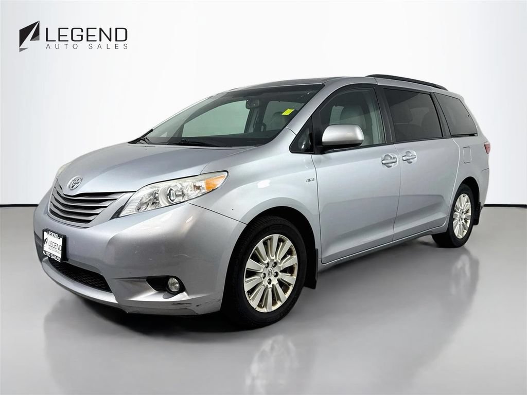 Used 2016 Toyota Sienna XLE w/ XLE Navigation Package