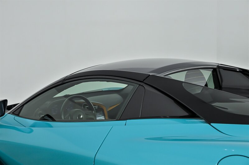 Used 2022 McLaren 720S Performance photo 41