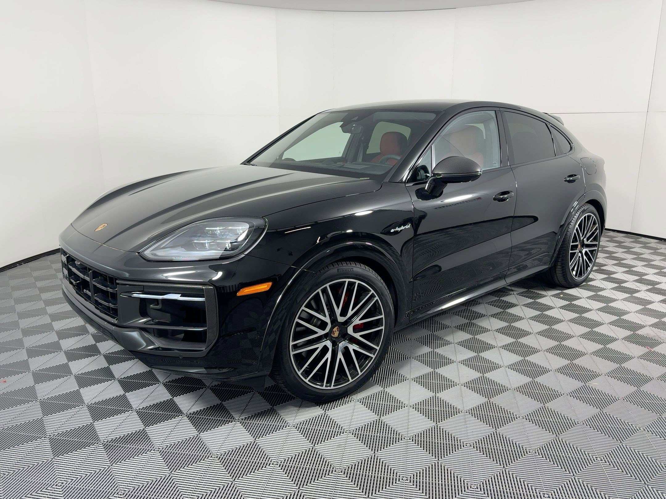 New 2025 Porsche Cayenne S
