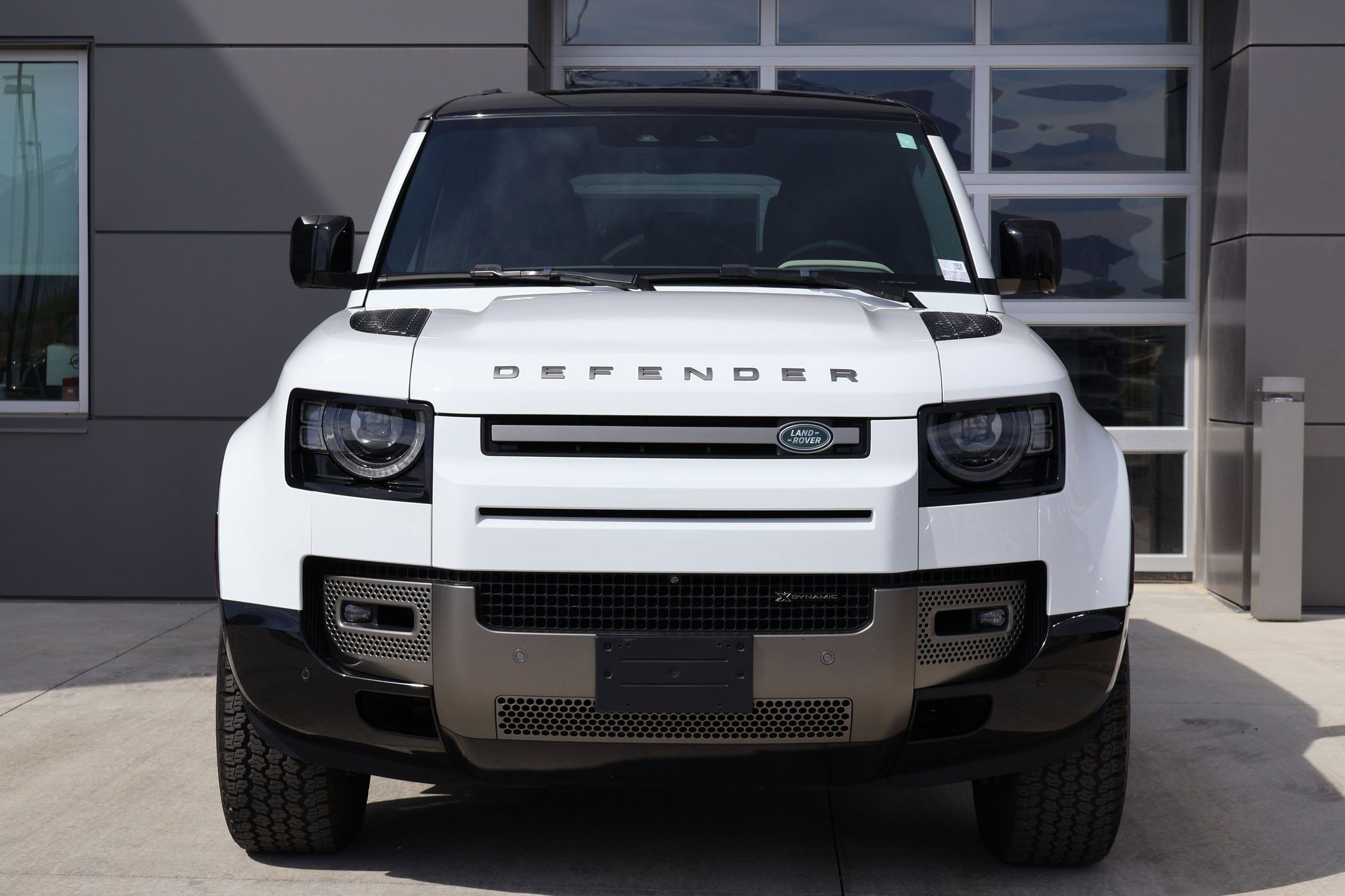 2023 Land Rover Defender 110 X-Dynamic SE