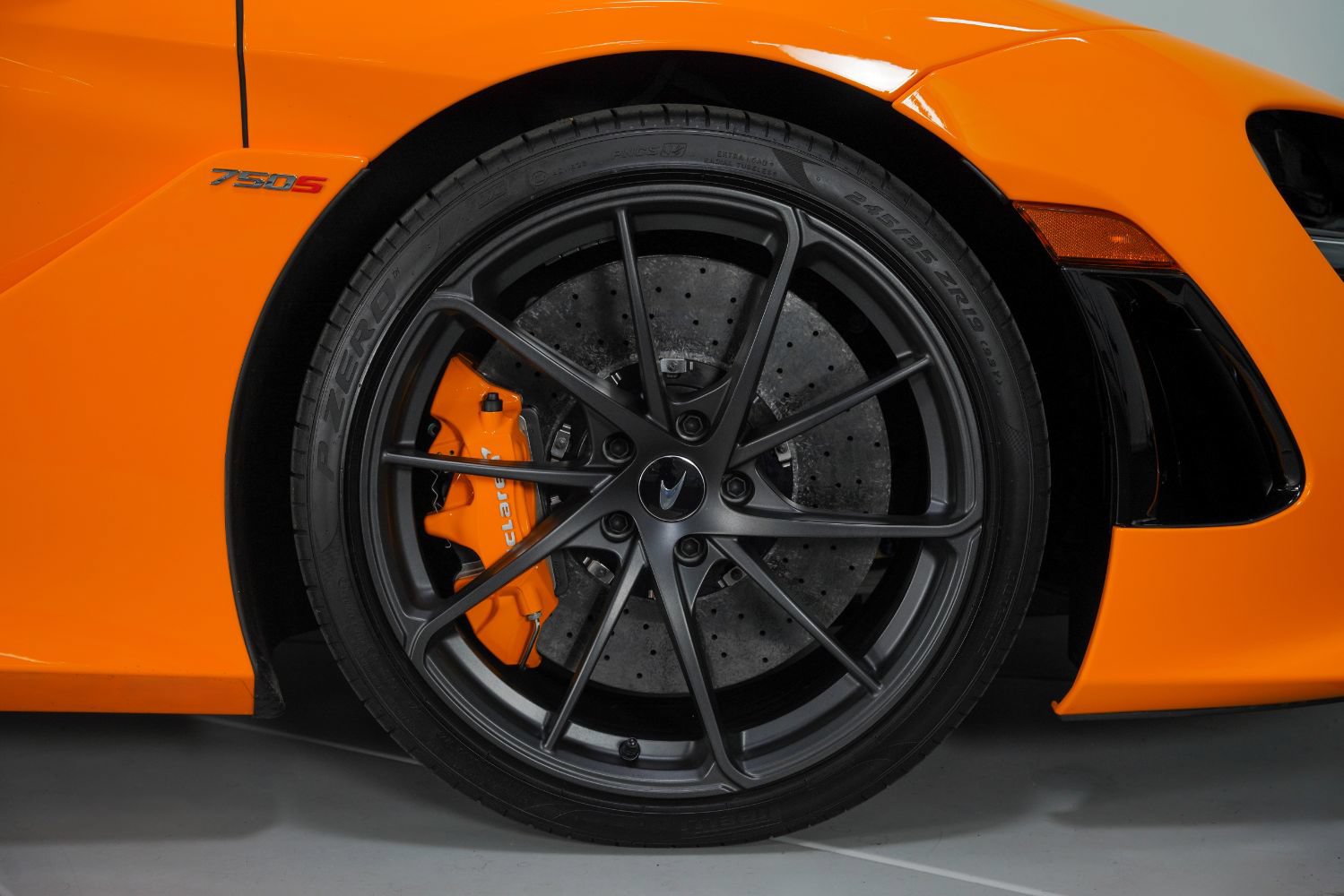 Used 2024 McLaren 750S Spider photo 26