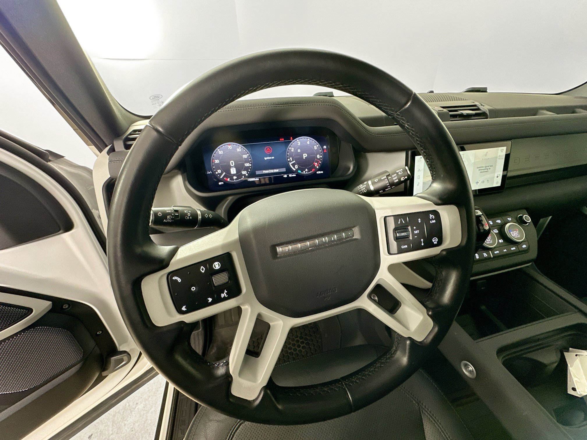 2024 Land Rover Defender 110 S