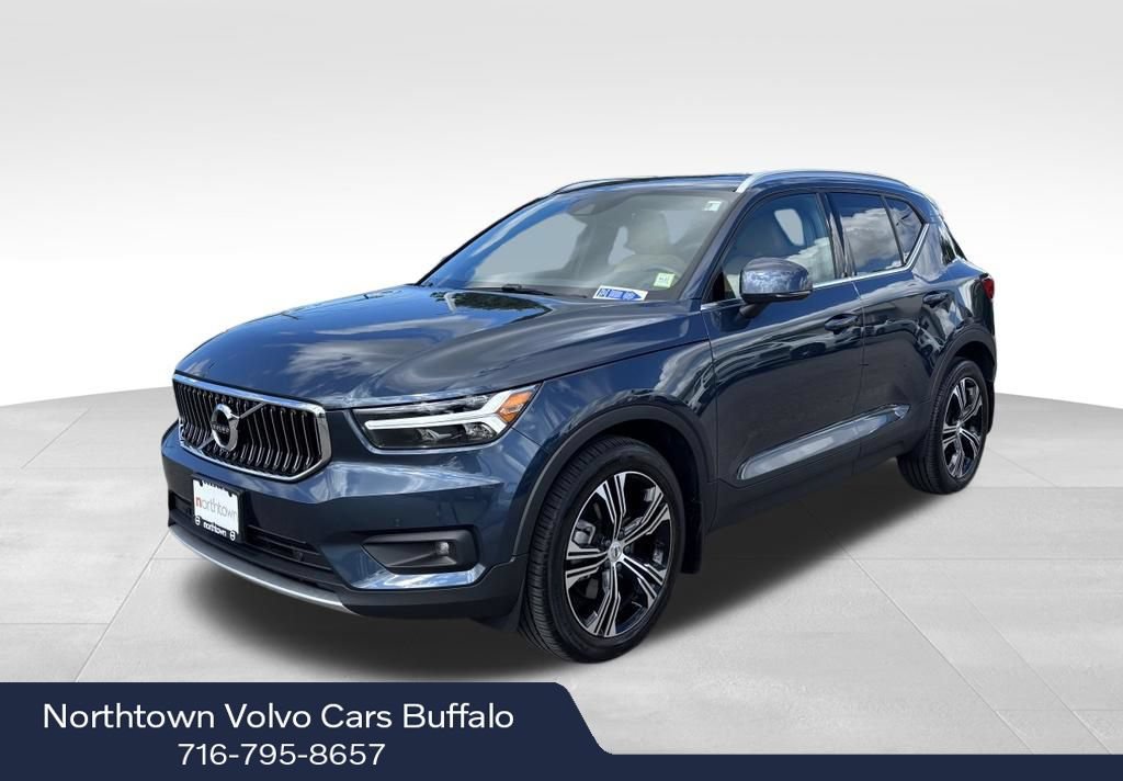 Used 2021 Volvo XC40 T5 Inscription w/ Climate Package