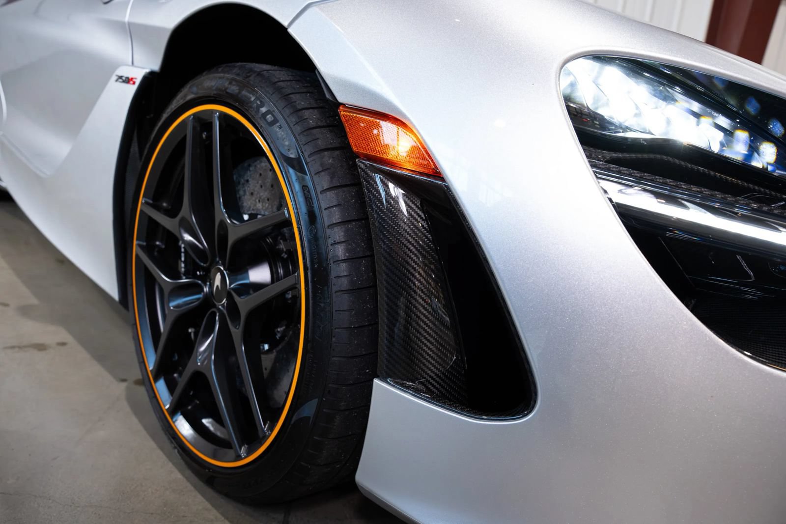 Used 2024 McLaren 750S Spider photo 35