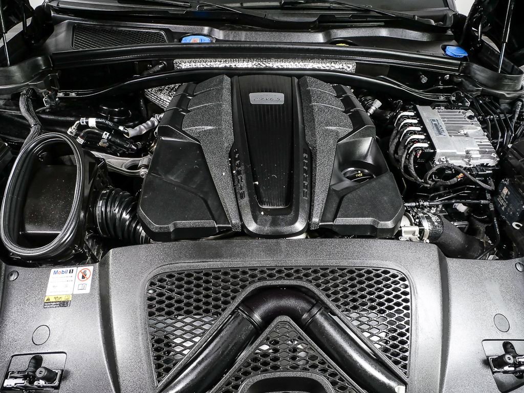 2023 Porsche Macan S