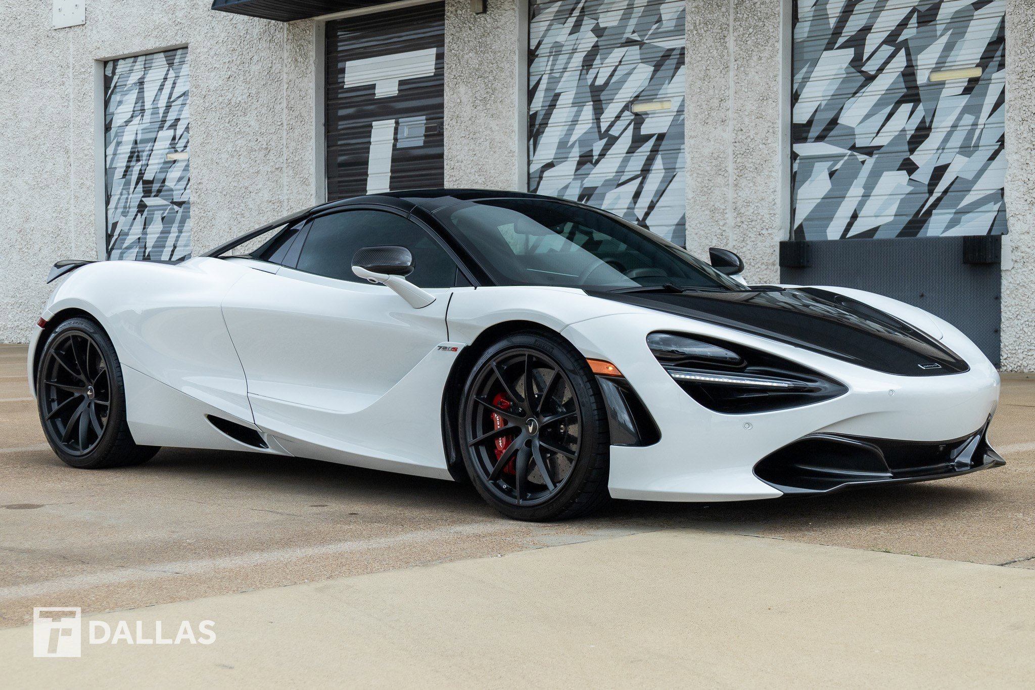 Used 2022 McLaren 720S Performance photo 18