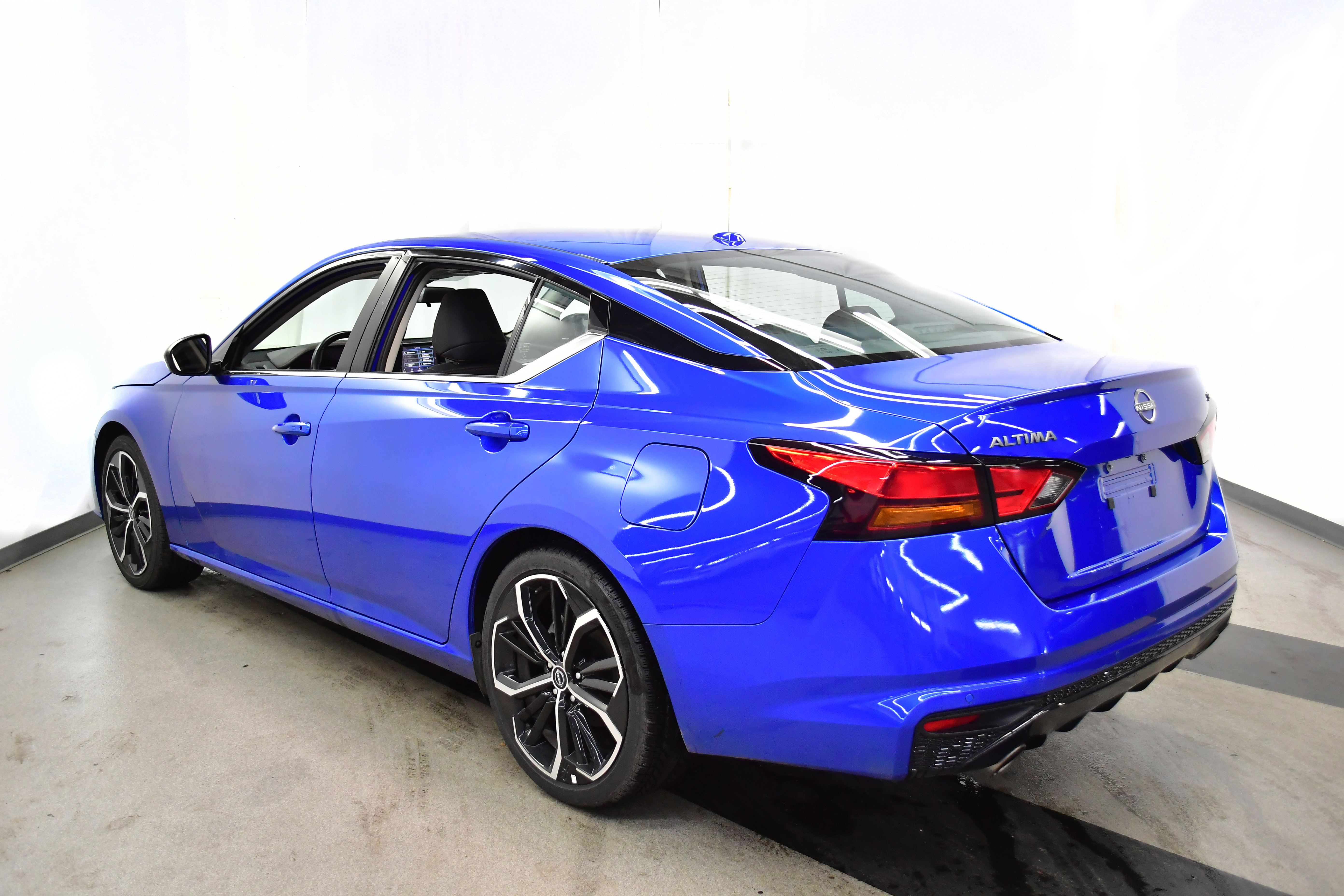 2025 Nissan Altima 2.5 SR