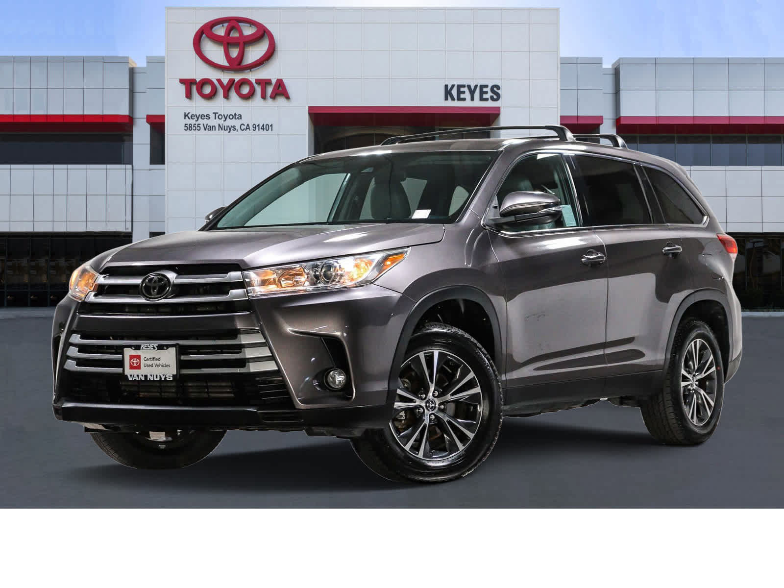 Certified 2019 Toyota Highlander Plus w/ Carpet Mat Package (TMS)