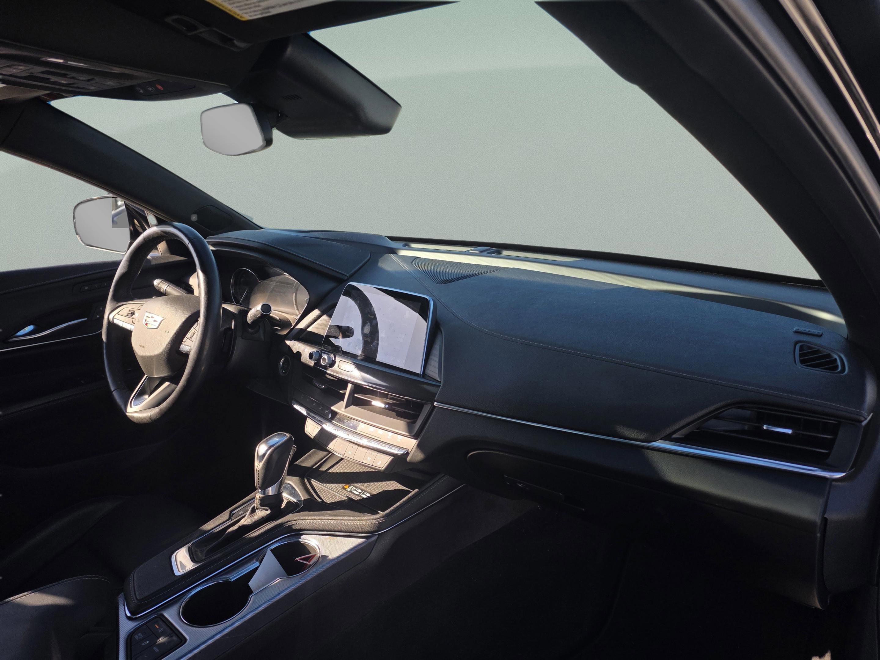 2022 Cadillac CT4 Premium Luxury